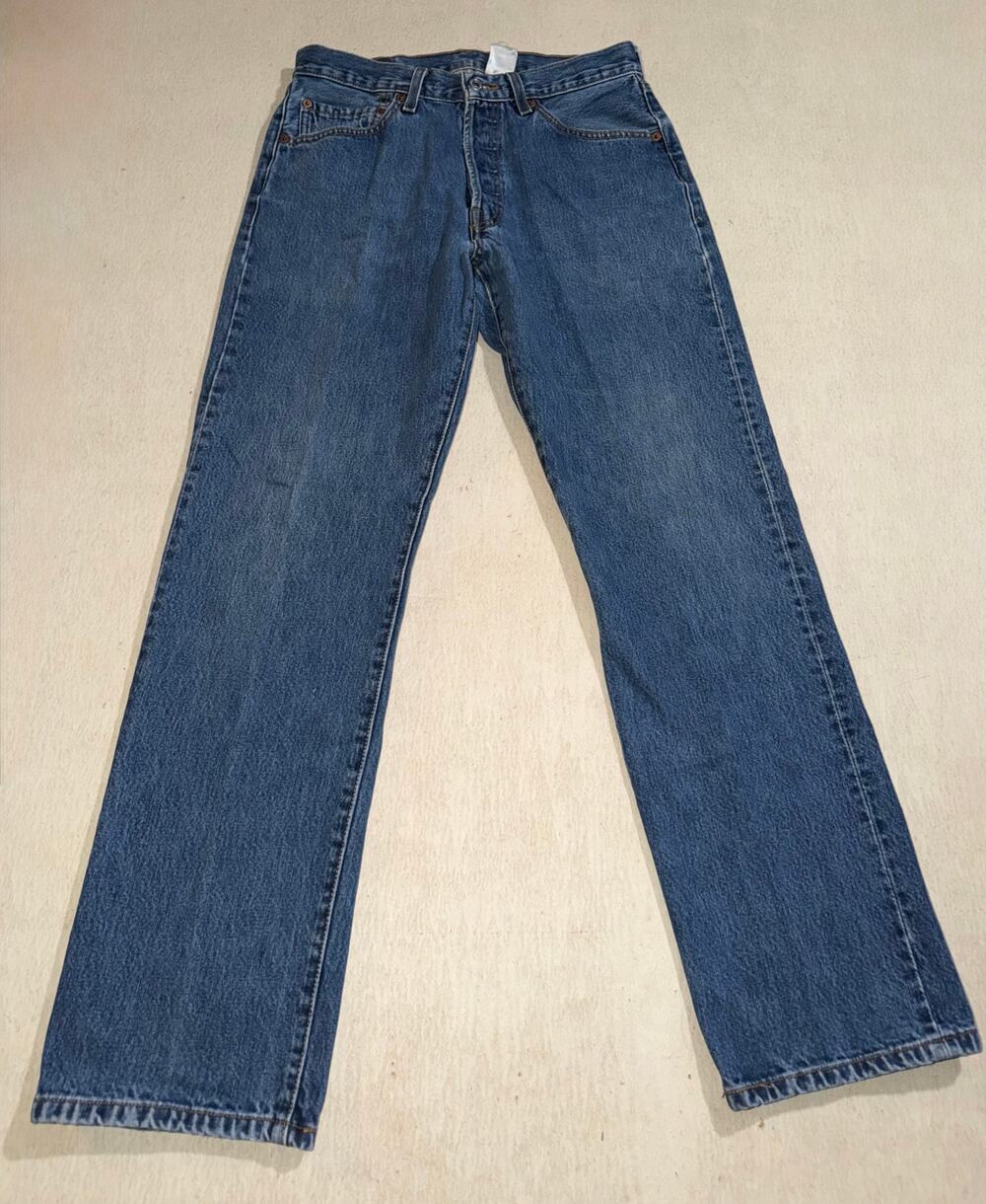 Levi’s Strauss men’s vintage 501 butterfly blue jeans